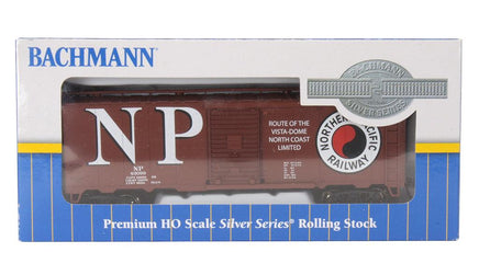 HO Bachmann Northern Pacific #43099 - 40' Box Car 17015 - MPM Hobbies