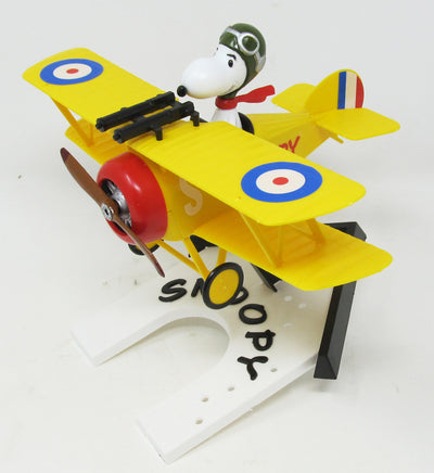 Atlantis Models Snoopy and his Sopwith Camel with Motor Snap - 6779