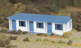 O Bachmann Motel (White & Blue) 45616 - MPM Hobbies